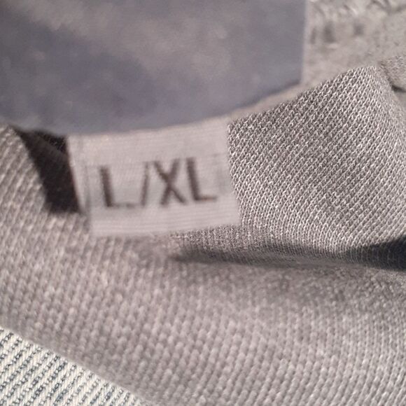 XL Faith Center Co. Sweatshirt Hoodie - Picture 10 of 10